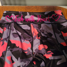 Load image into Gallery viewer, Pink camo yoga pants
