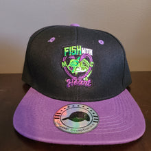 Load image into Gallery viewer, Snapback embroidered hats
